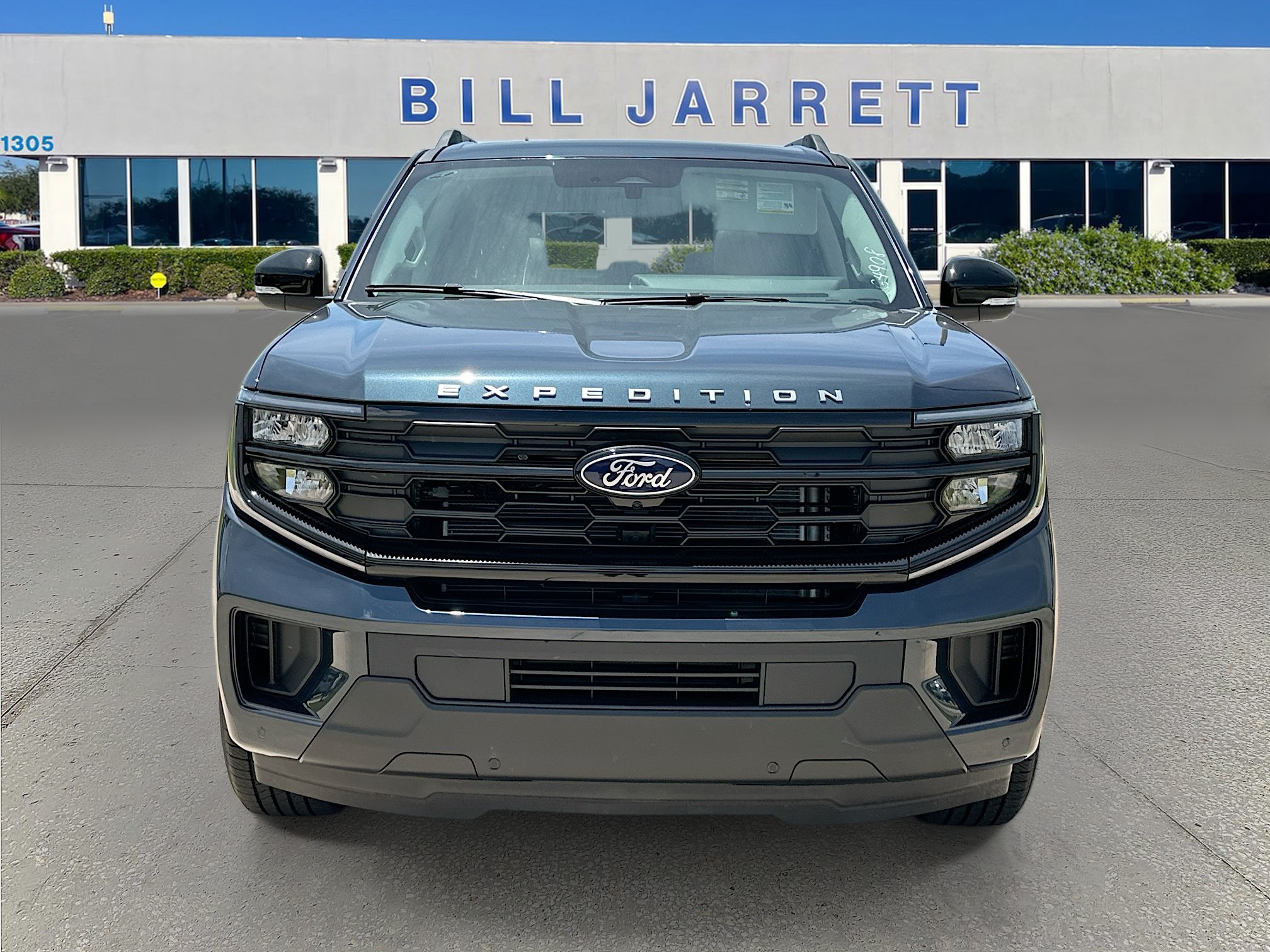 New 2026 Ford Expedition Active RWD image 2