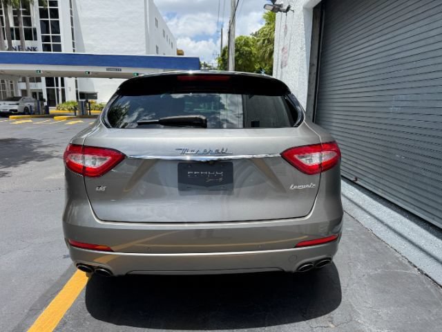 Used 2019 Maserati Levante AWD/4WD image 9