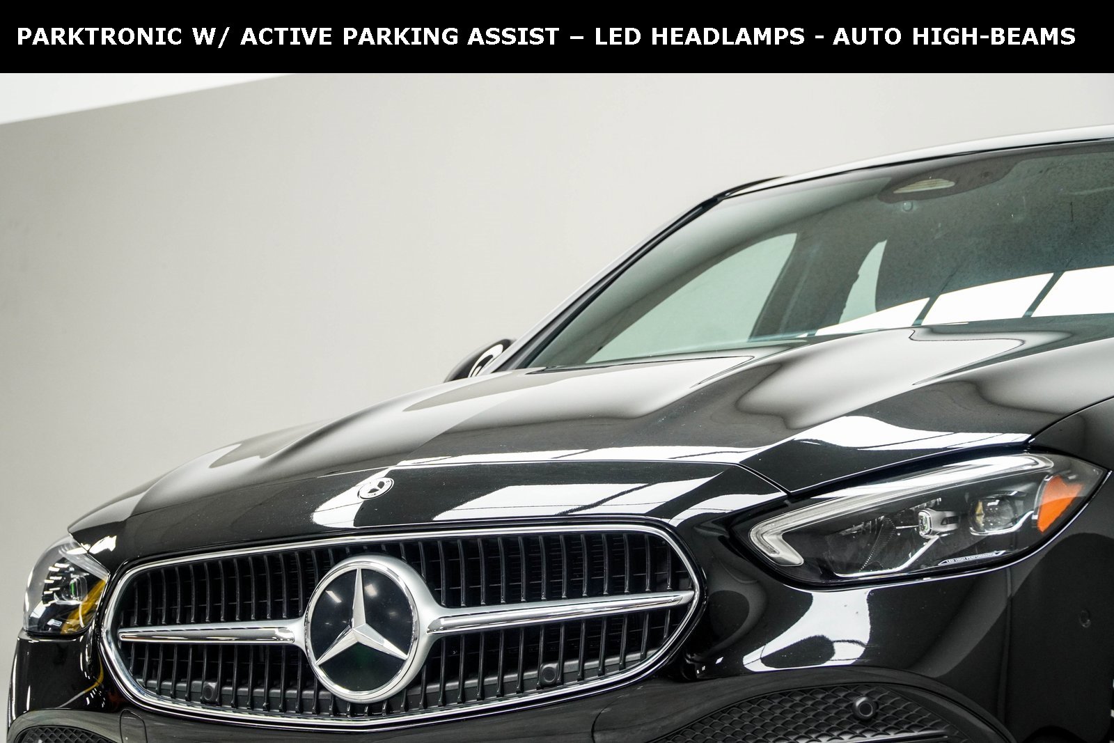 Used 2024 Mercedes-Benz C 300 Sedan image 2