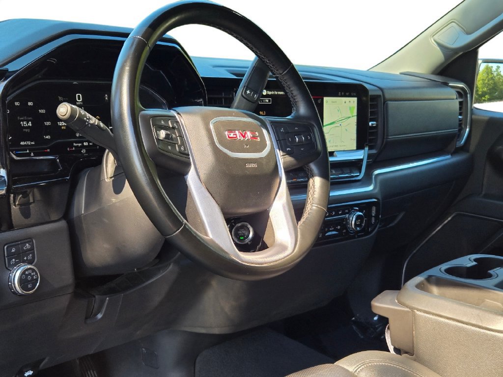 Used 2025 GMC Sierra 1500 SLT AWD/4WD image 16