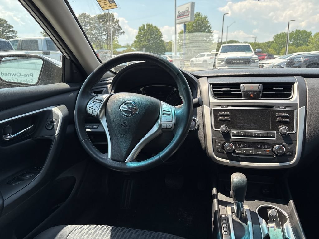 Used 2017 Nissan Altima 2.5 SV FWD image 9