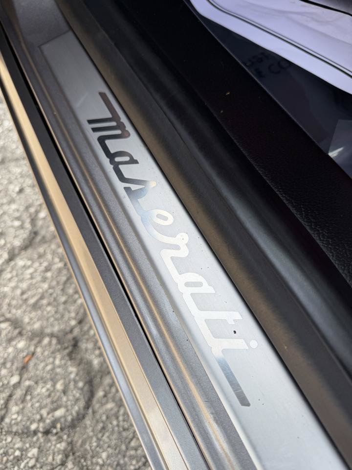 Used 2022 Maserati Quattroporte Modena RWD image 21