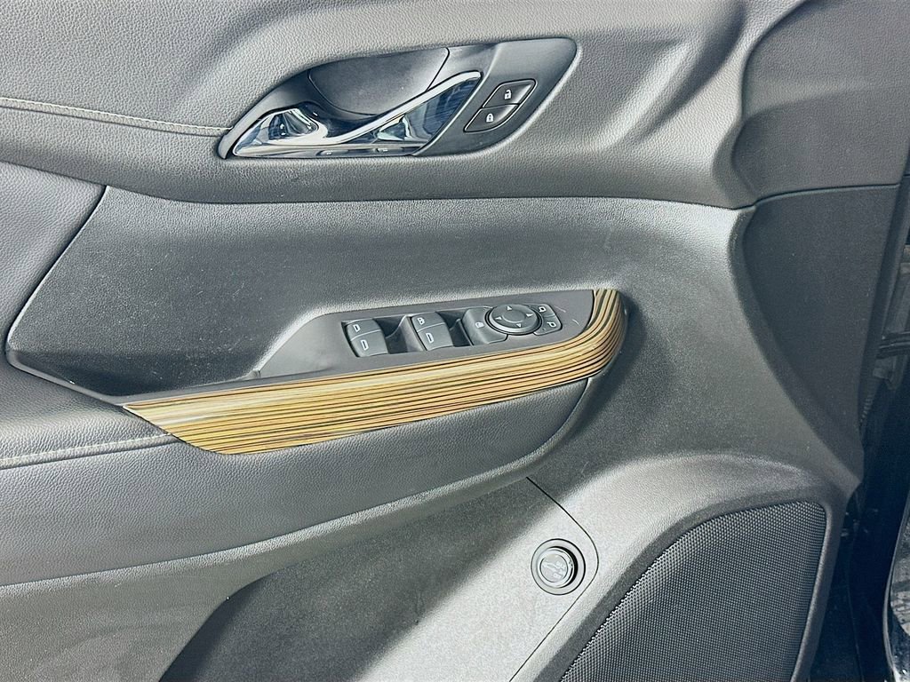 Used 2020 GMC Acadia SLE w/ Driver Convenience Package image 17