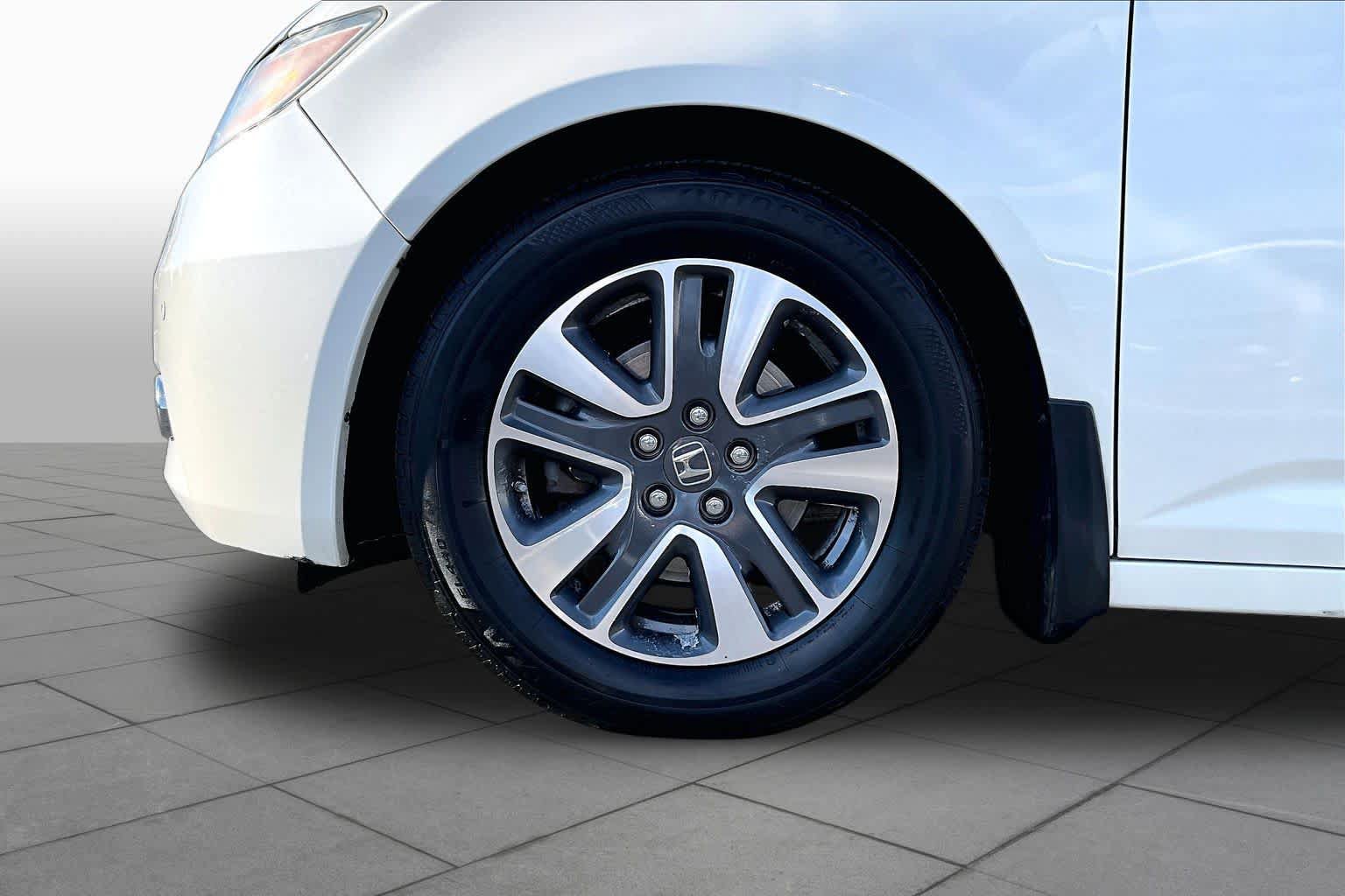 Used 2016 Honda Odyssey Touring image 11