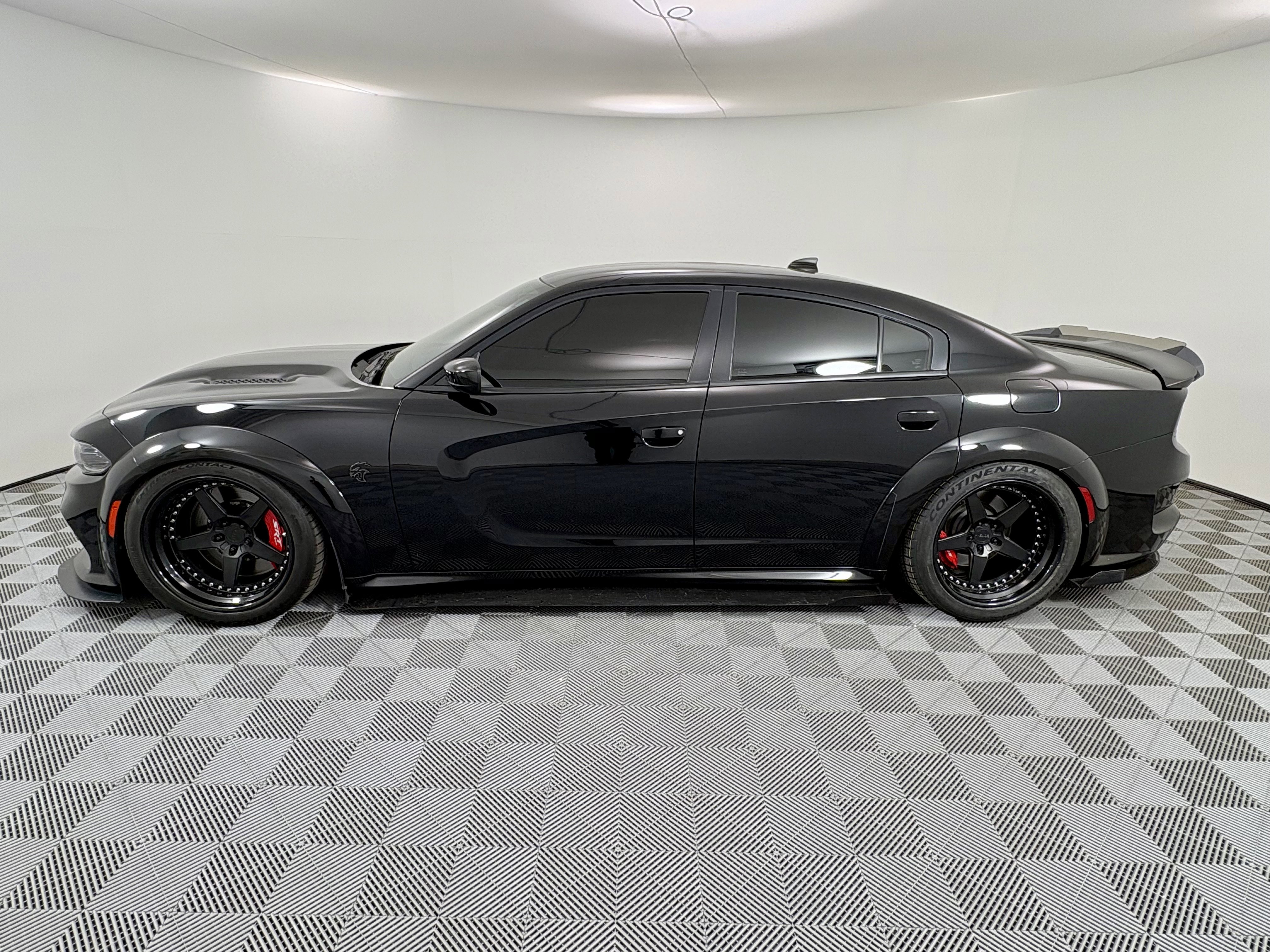 Used 2021 Dodge Charger SRT Hellcat image 2