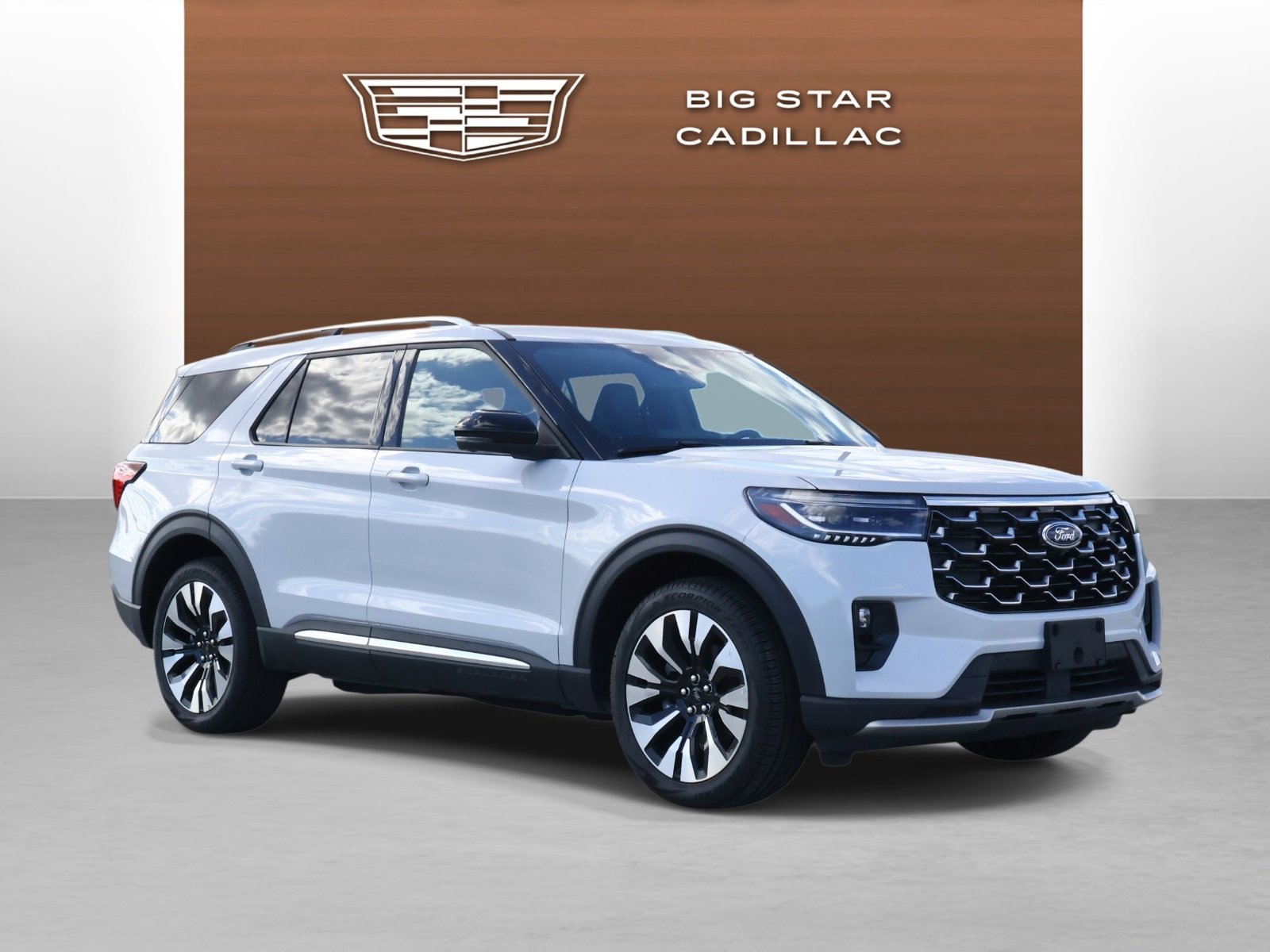 Used 2025 Ford Explorer Platinum w/ LUX Leather Package image 7