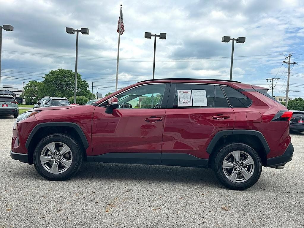 Certified 2025 Toyota RAV4 XLE FWD image 2