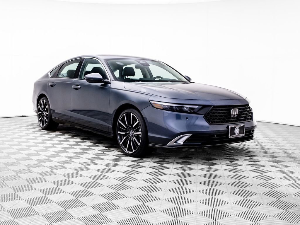 Used 2024 Honda Accord Touring image 10