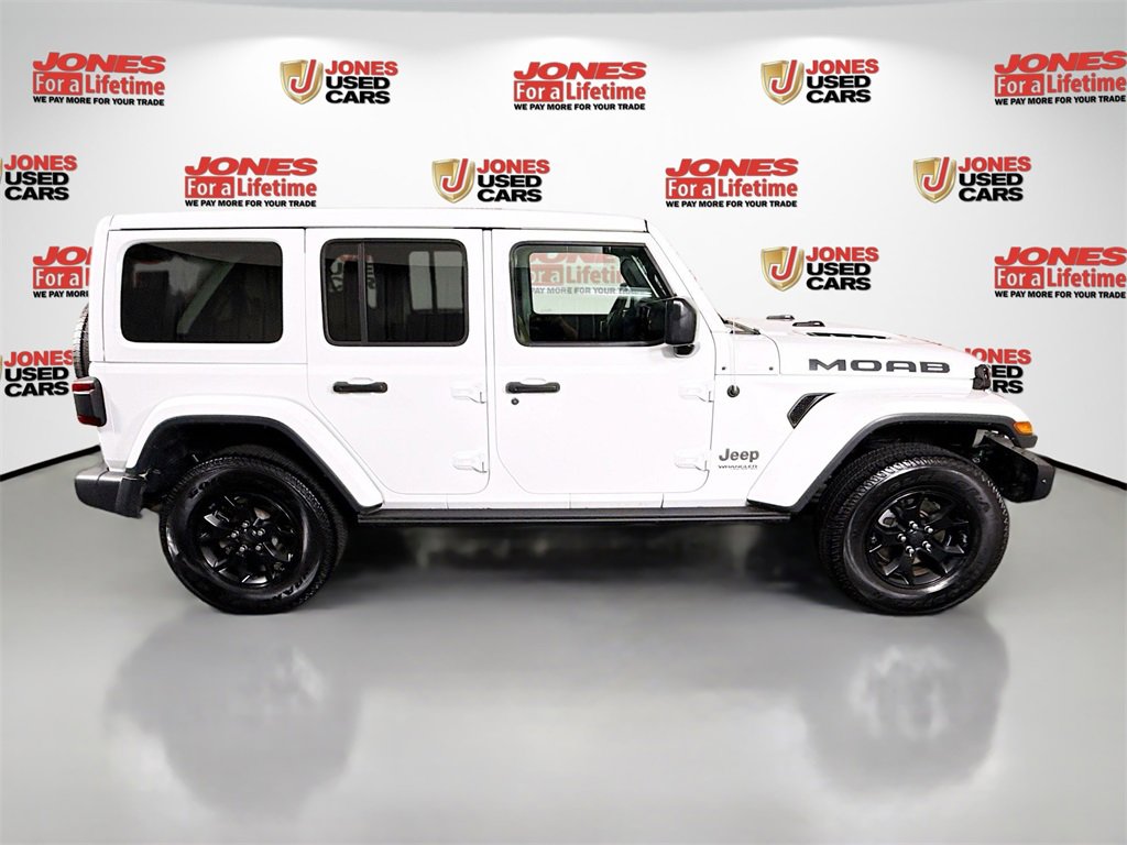 Used 2019 Jeep Wrangler Unlimited Sahara w/ Quick Order Package 24M Moab image 18