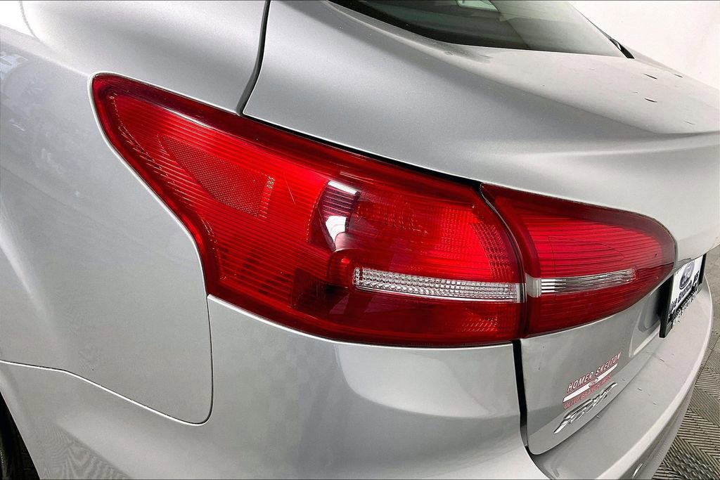 Used 2017 Ford Focus SEL image 27