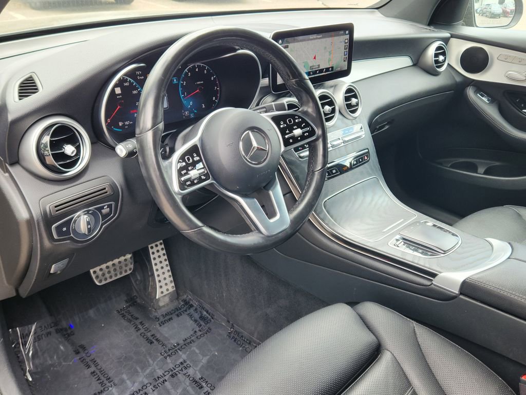 Used 2022 Mercedes-Benz GLC 300 GLC 300 image 9