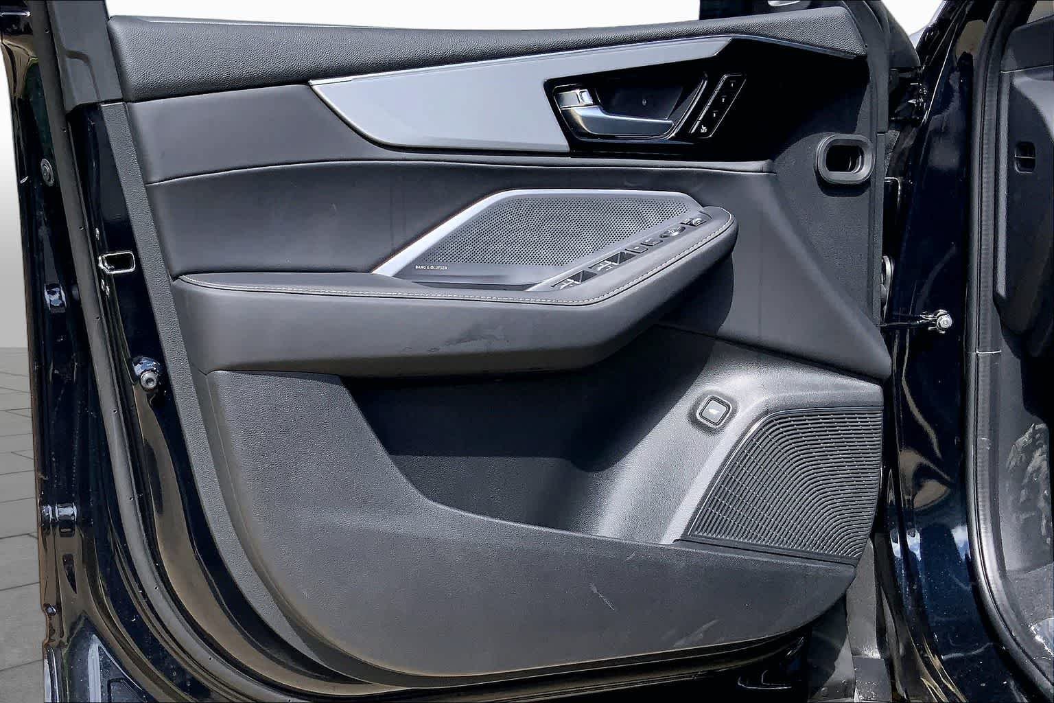New 2026 Acura MDX w/ Technology Package FWD image 10