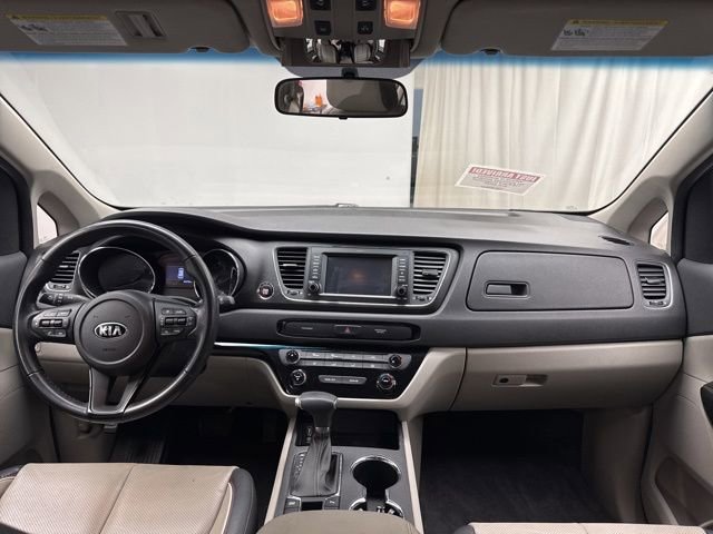 Used 2019 Kia Sedona EX image 18