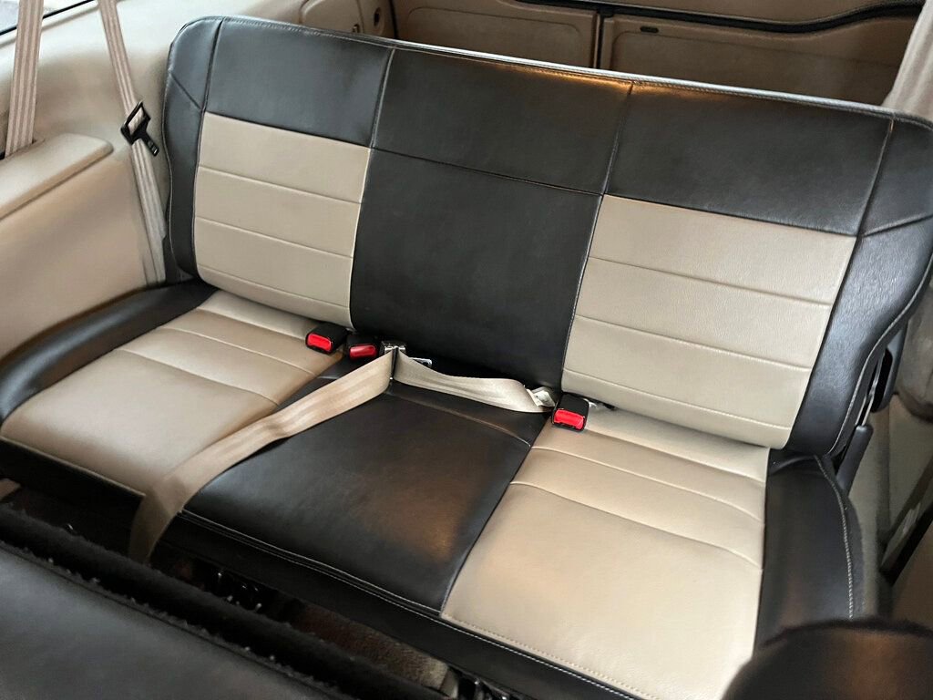 Used 2005 Ford Excursion Eddie Bauer image 30