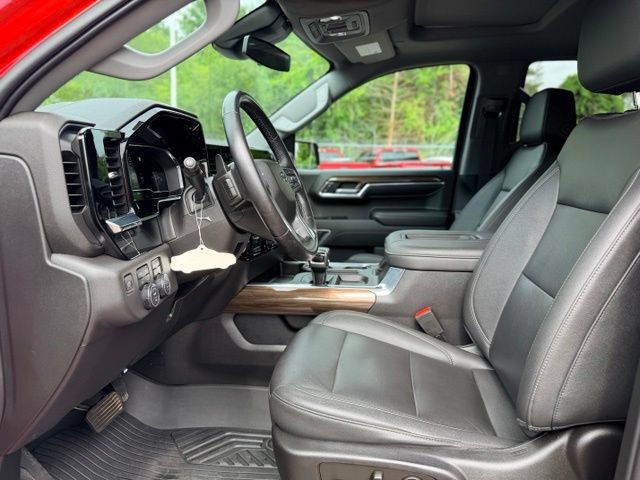 Used 2022 Chevrolet Silverado 1500 LT Trail Boss w/ Convenience Package II AWD/4WD image 7