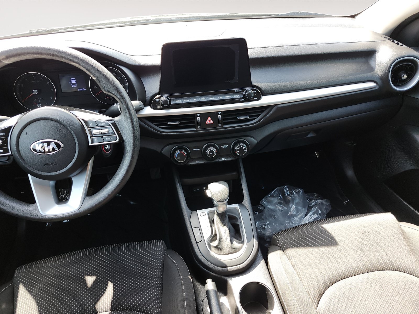 Used 2020 Kia Forte LXS FWD image 11
