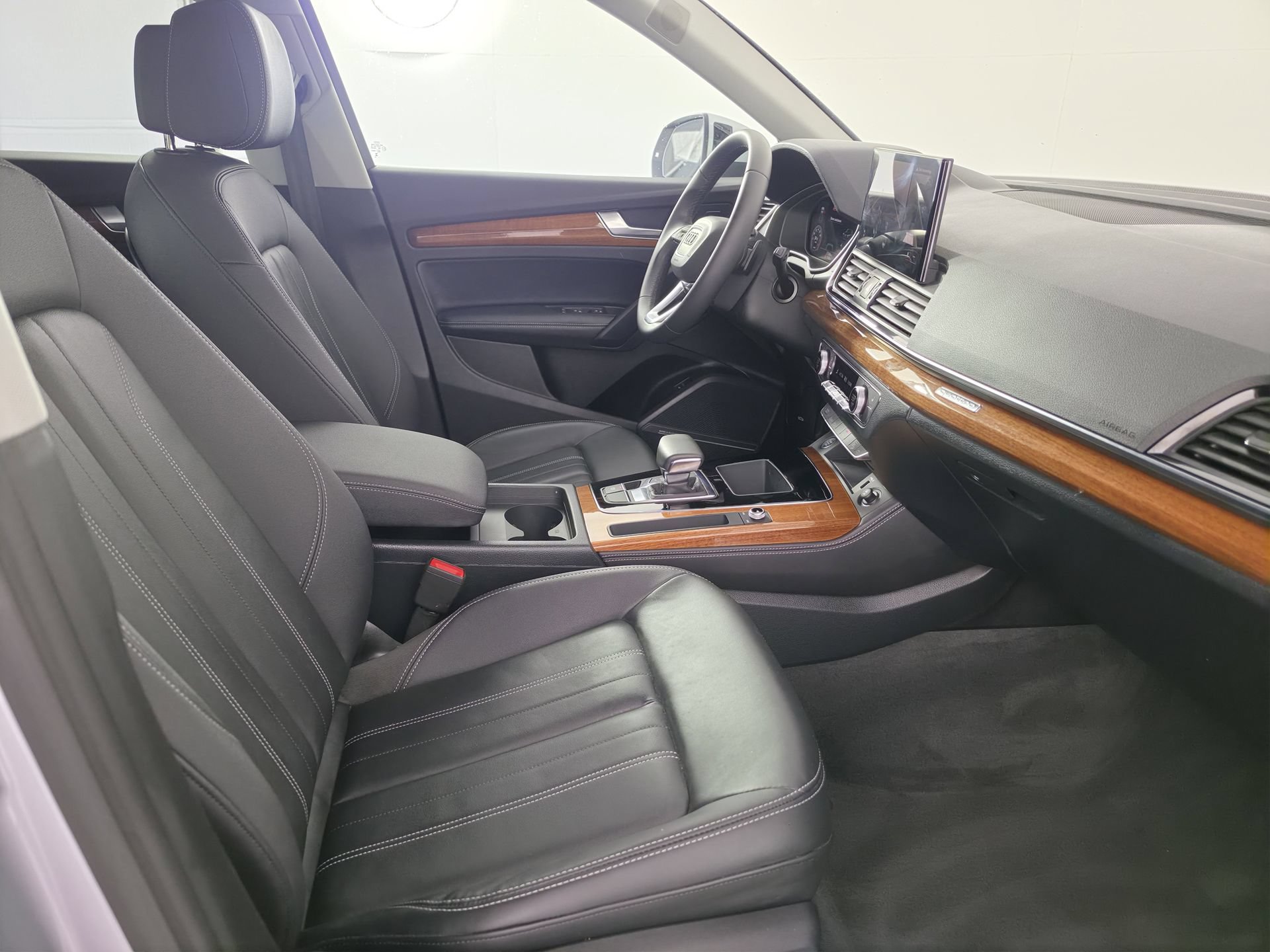 Used 2023 Audi Q5 2.0T Premium Plus w/ Premium Plus Package AWD/4WD image 52