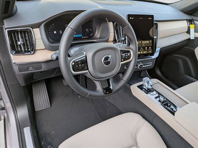 New 2026 Volvo XC90 B6 Plus w/ Protection Package Premier image 3