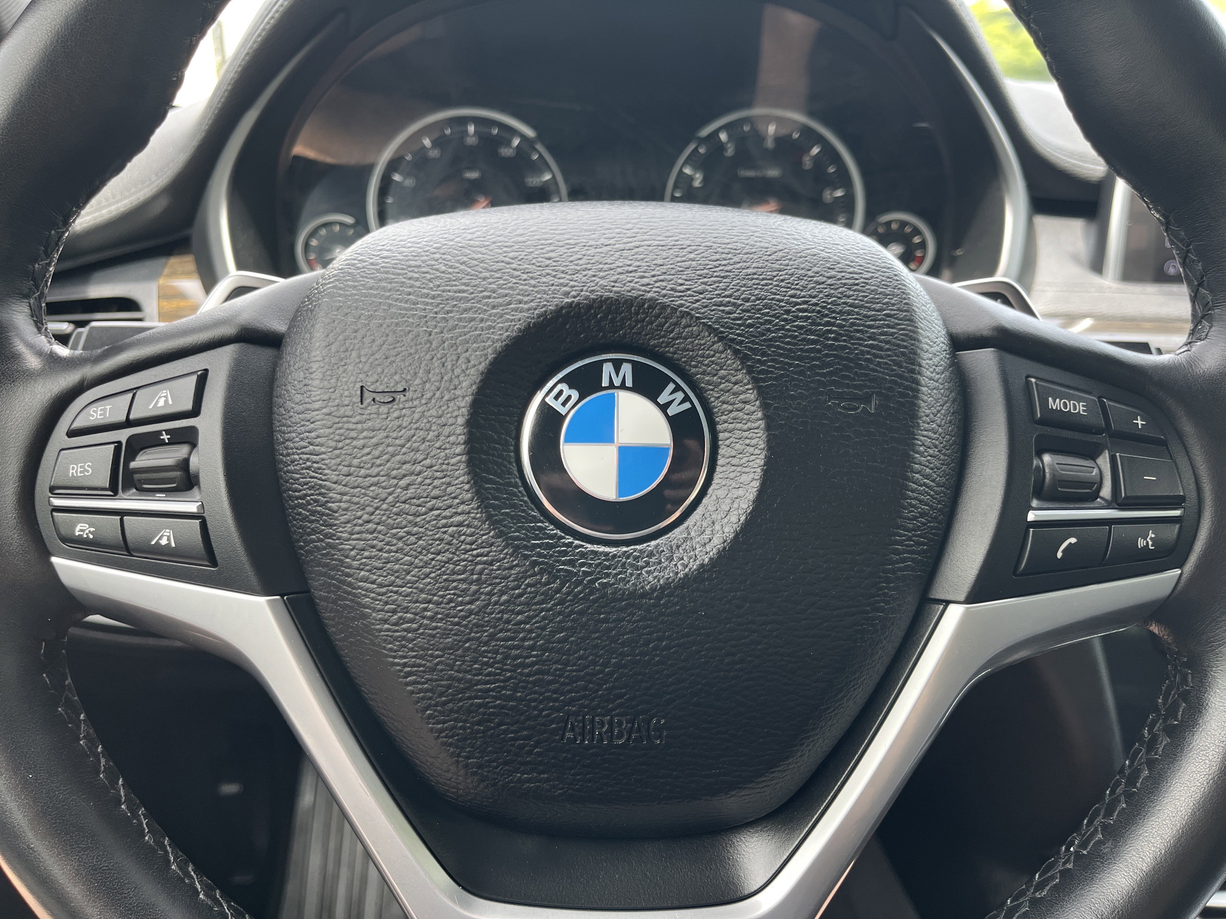 Used 2018 BMW X6 xDrive40i AWD/4WD image 11