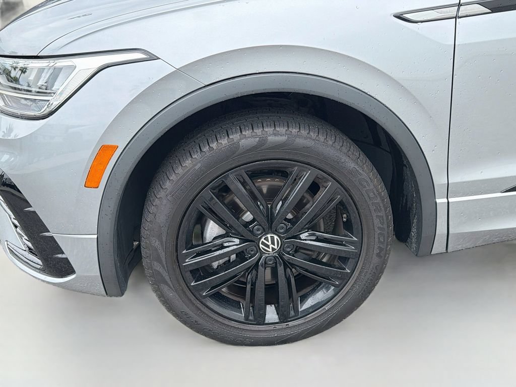 Used 2022 Volkswagen Tiguan SE R-Line FWD image 33