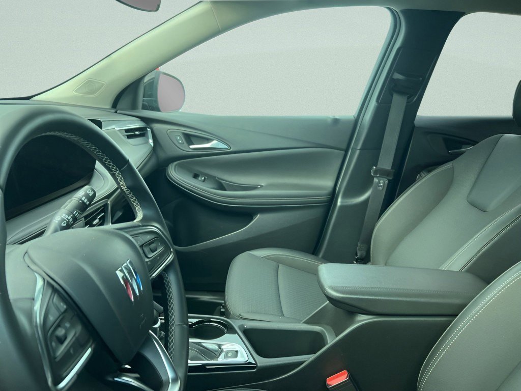 Used 2025 Buick Encore GX Preferred image 18