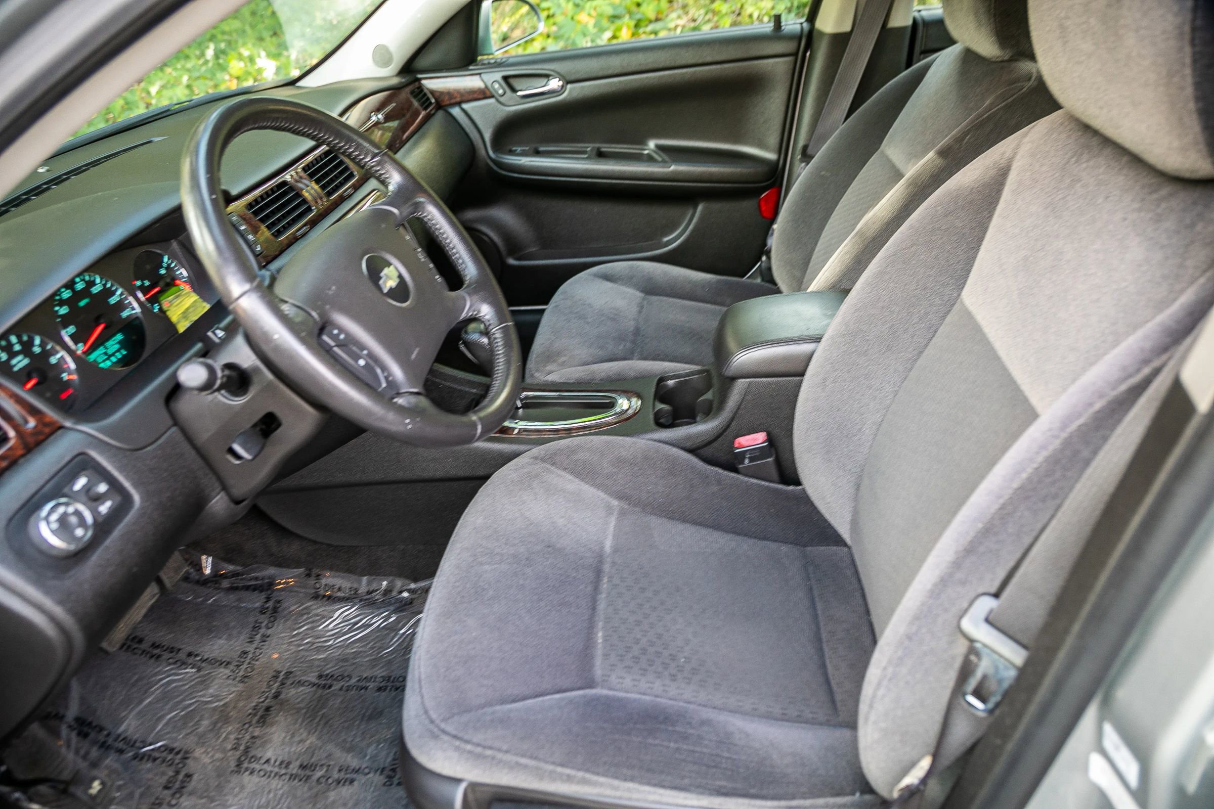 Used 2013 Chevrolet Impala LT w/ LT Sunroof Package image 27