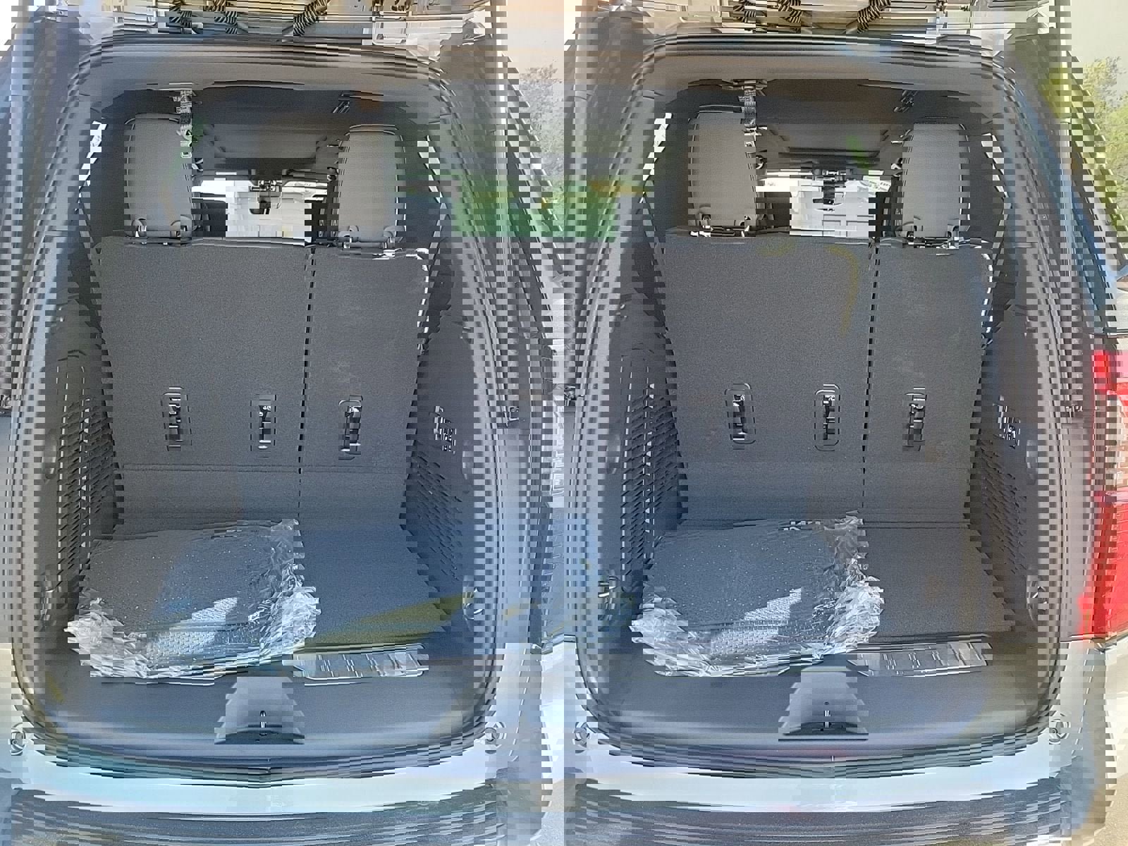 New 2026 GMC Yukon Denali image 7