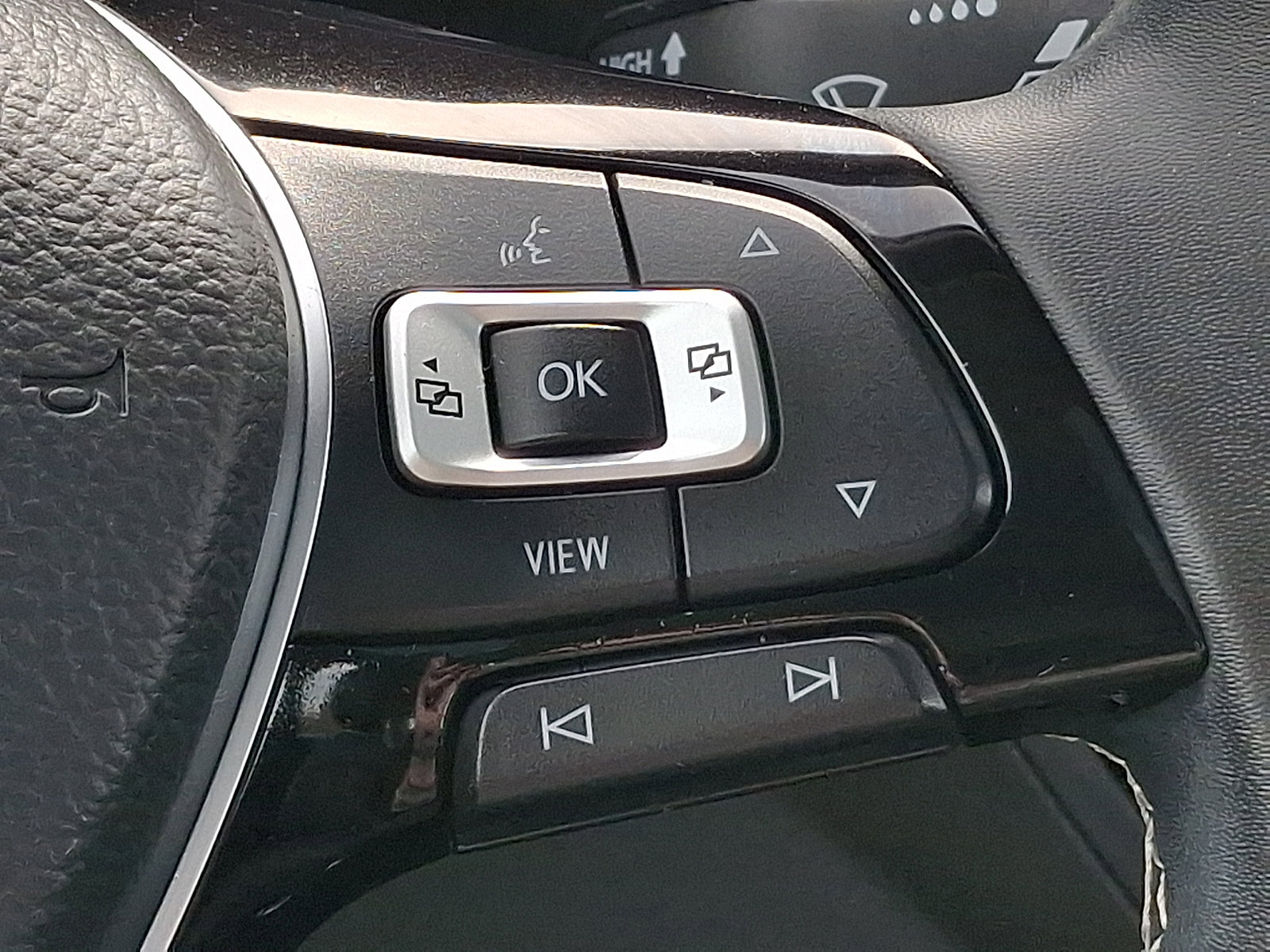 Used 2021 Volkswagen Jetta SEL image 23