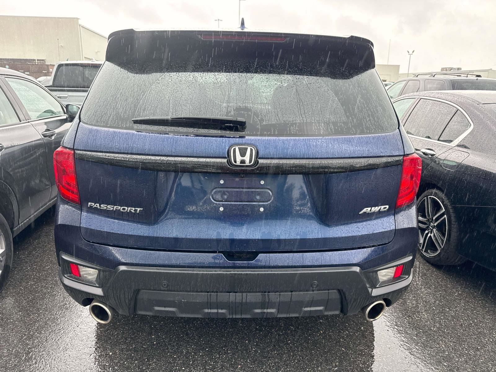 Used 2024 Honda Passport EX-L image 4