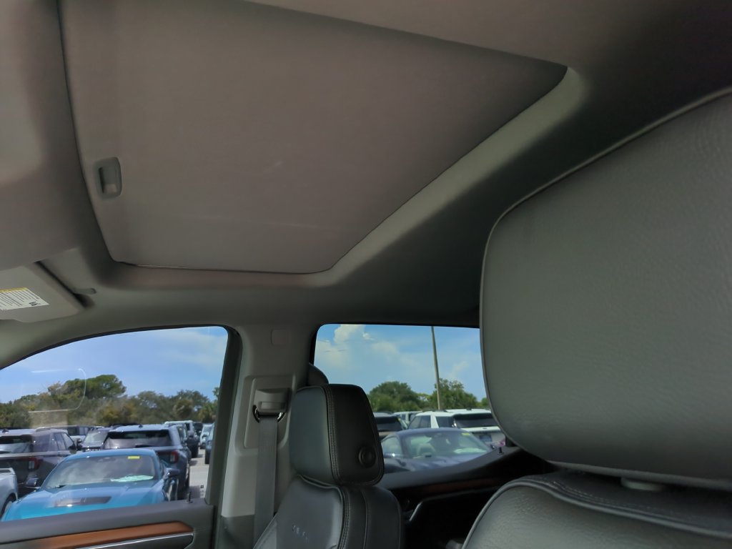 Used 2024 GMC Sierra 1500 Denali w/ Denali Reserve Package AWD/4WD image 24