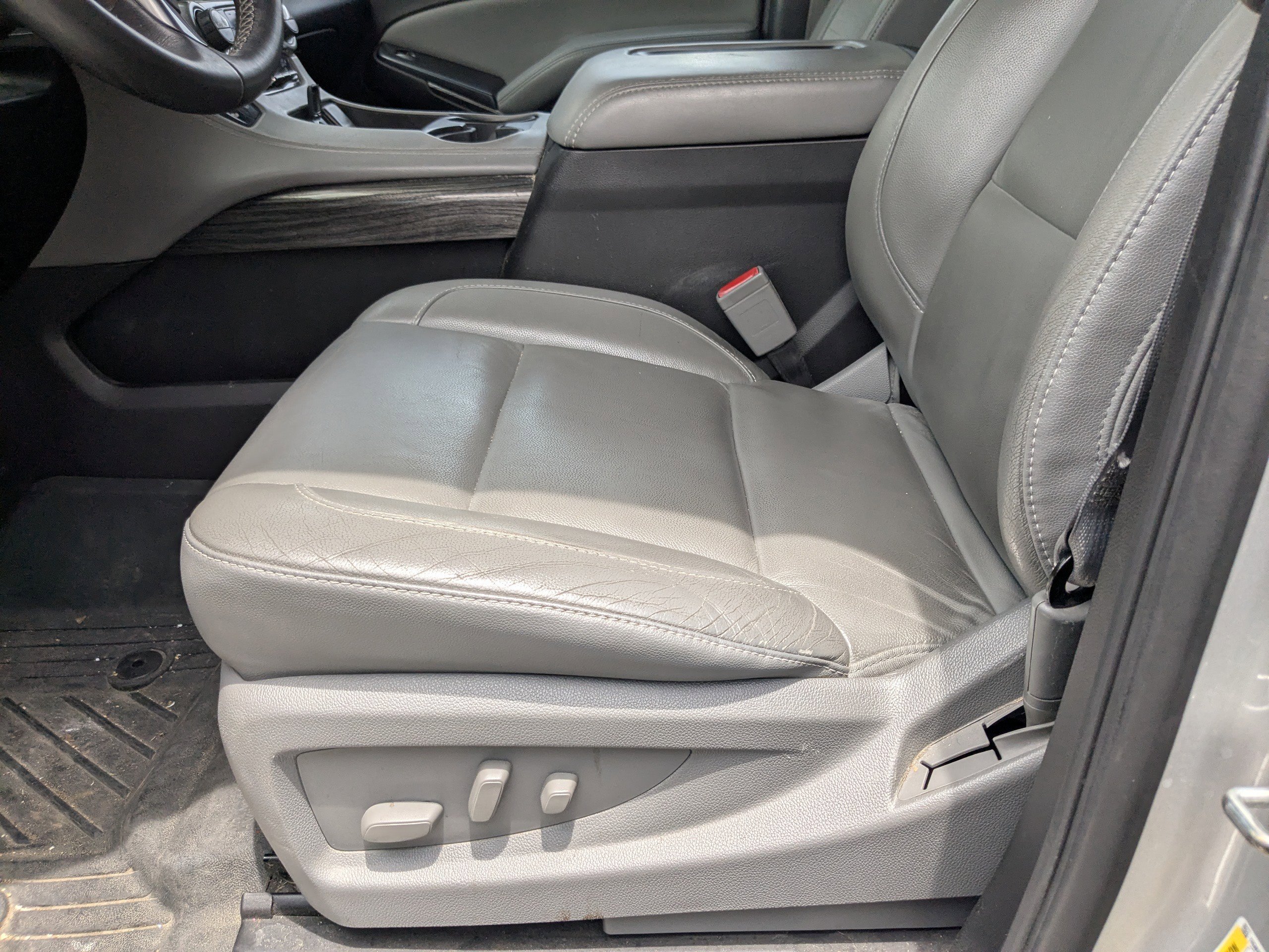 Used 2015 Chevrolet Tahoe LT w/ Texas Edition RWD image 5