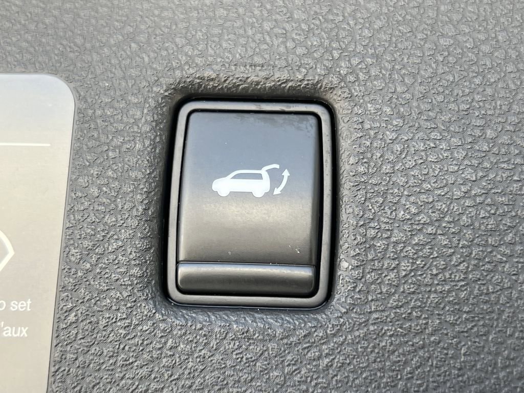 Used 2021 INFINITI QX50 Essential w/ Convenience Package image 6