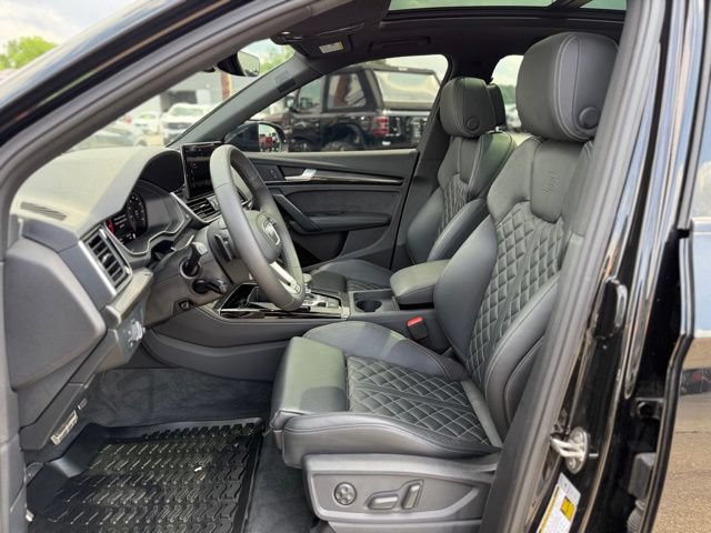 Used 2025 Audi SQ5 Premium Plus w/ Premium Plus Package AWD/4WD image 8