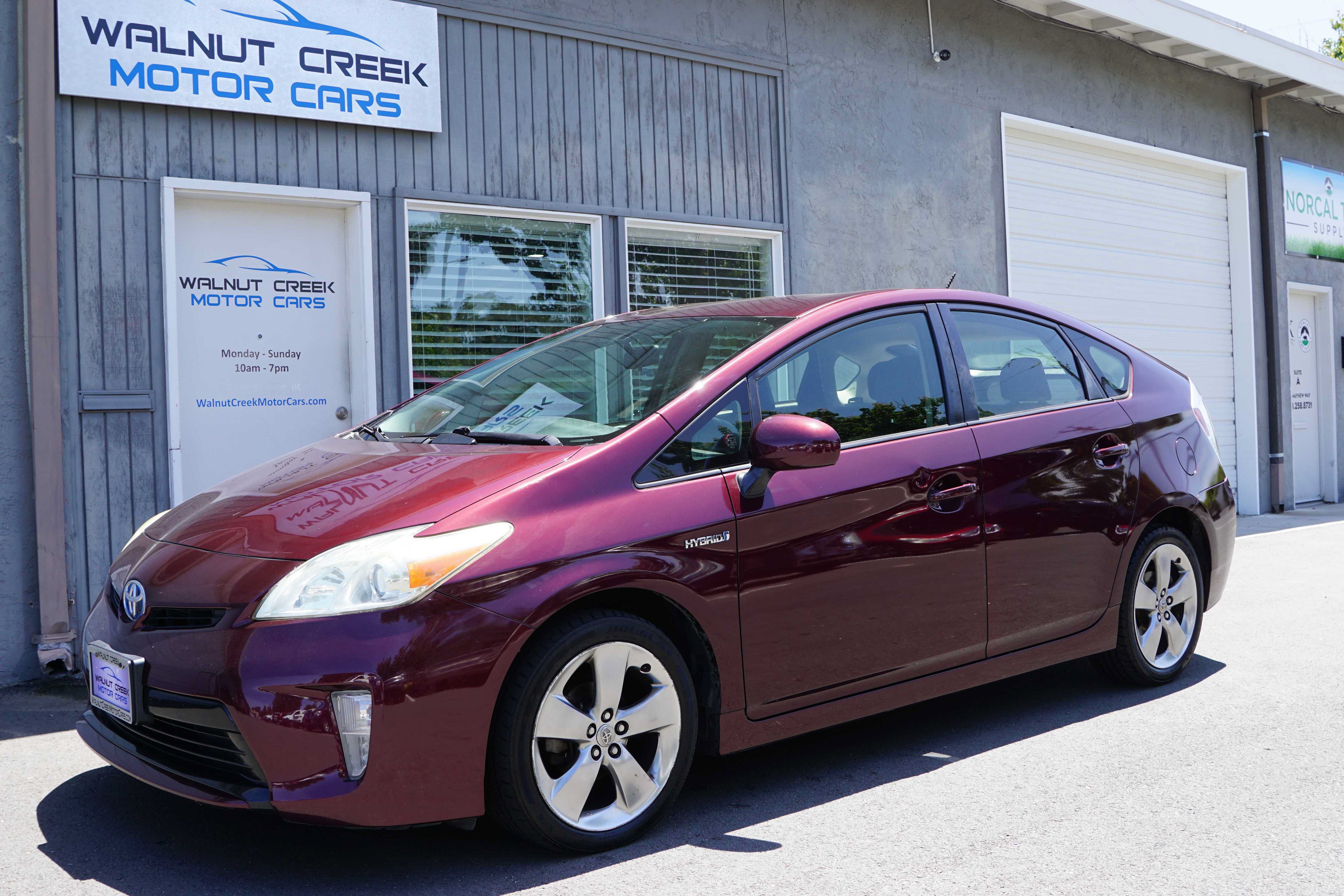 Used 2013 Toyota Prius Persona Series FWD image 4