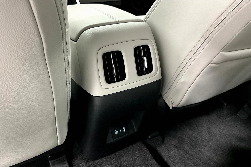 Used 2025 Hyundai Tucson SEL FWD image 30