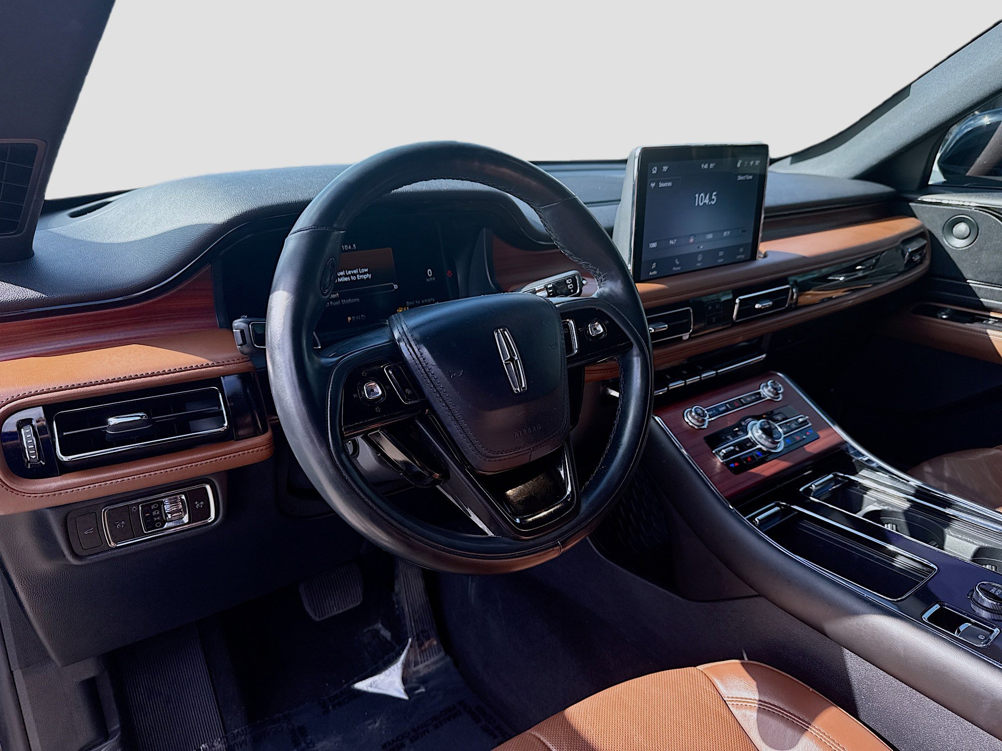 Used 2023 Lincoln Aviator Reserve w/ Equipment Group 201A image 9