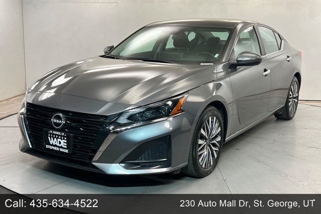 Used 2025 Nissan Altima 2.5 SV w/ SV Premium Package FWD image 1