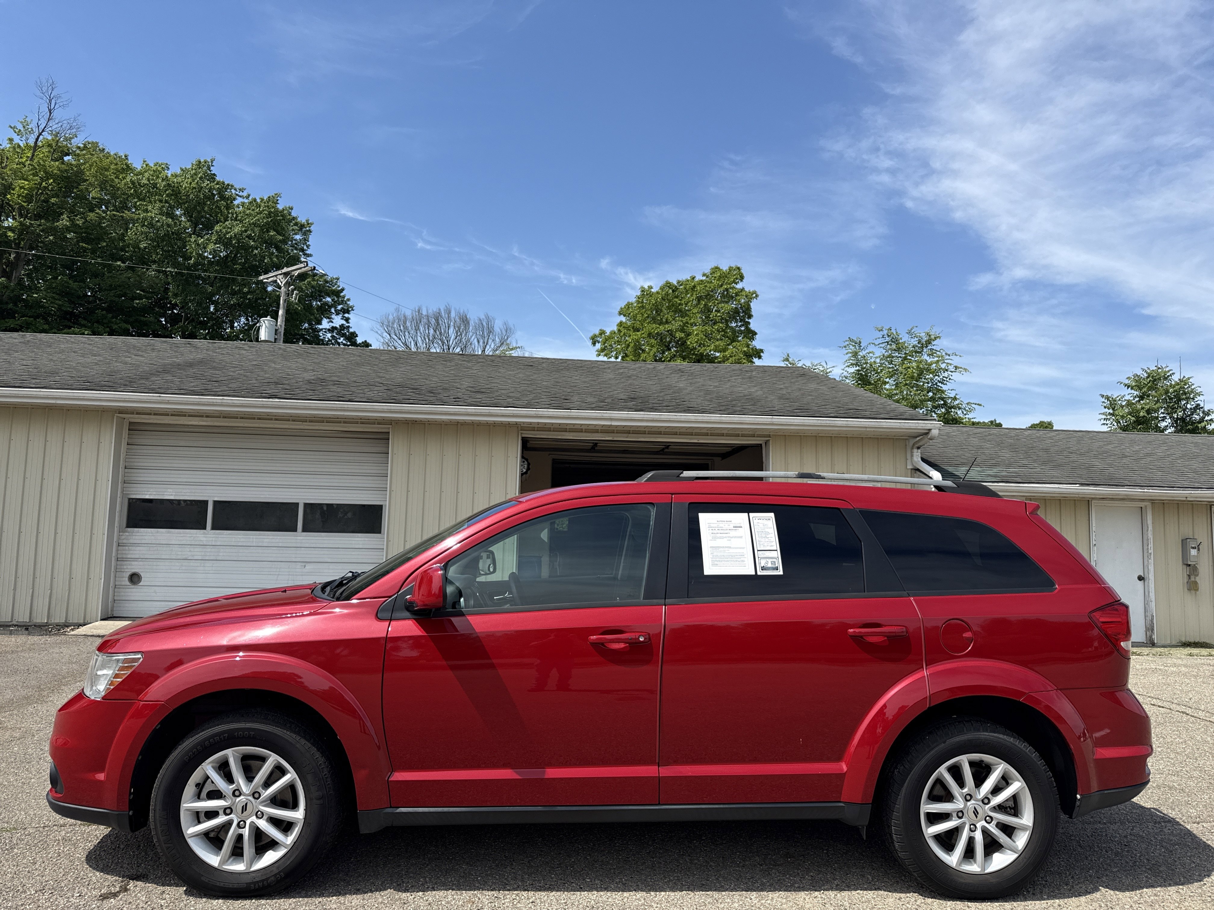 Used 2017 Dodge Journey SXT w/ Comfort/Convenience Group AWD/4WD image 8