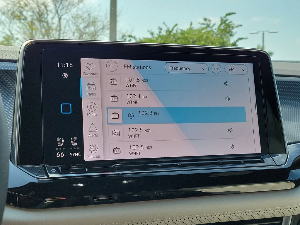 New 2026 Volkswagen Atlas Cross Sport SEL Premium R-Line image 18