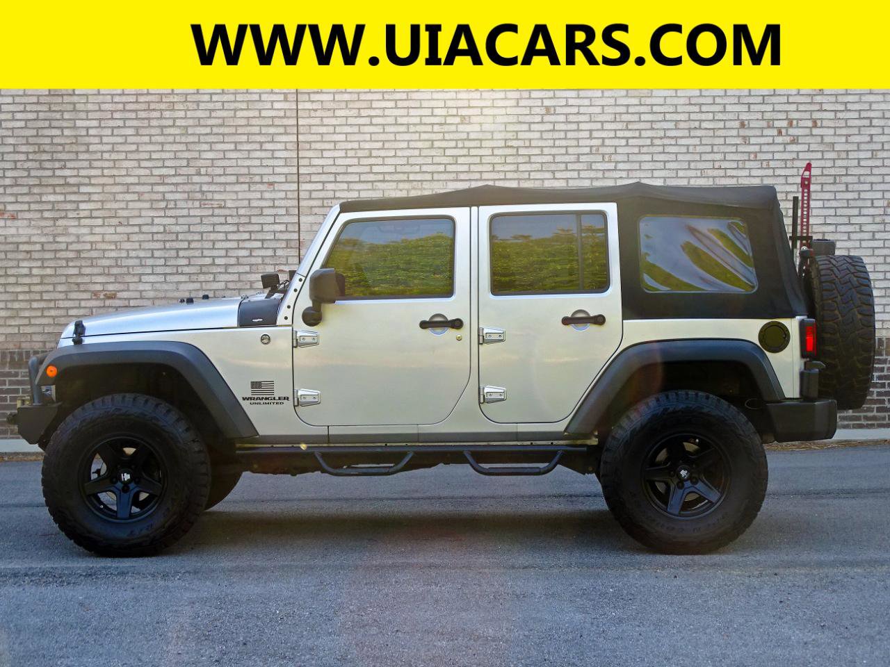 Used 2008 Jeep Wrangler Unlimited Rubicon w/ Dual Top Group AWD/4WD image 6