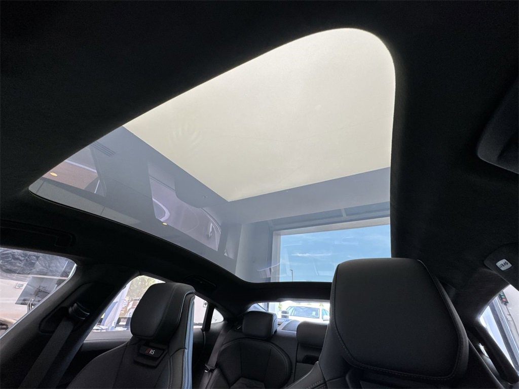 New 2025 Audi RS e-tron GT performance image 24