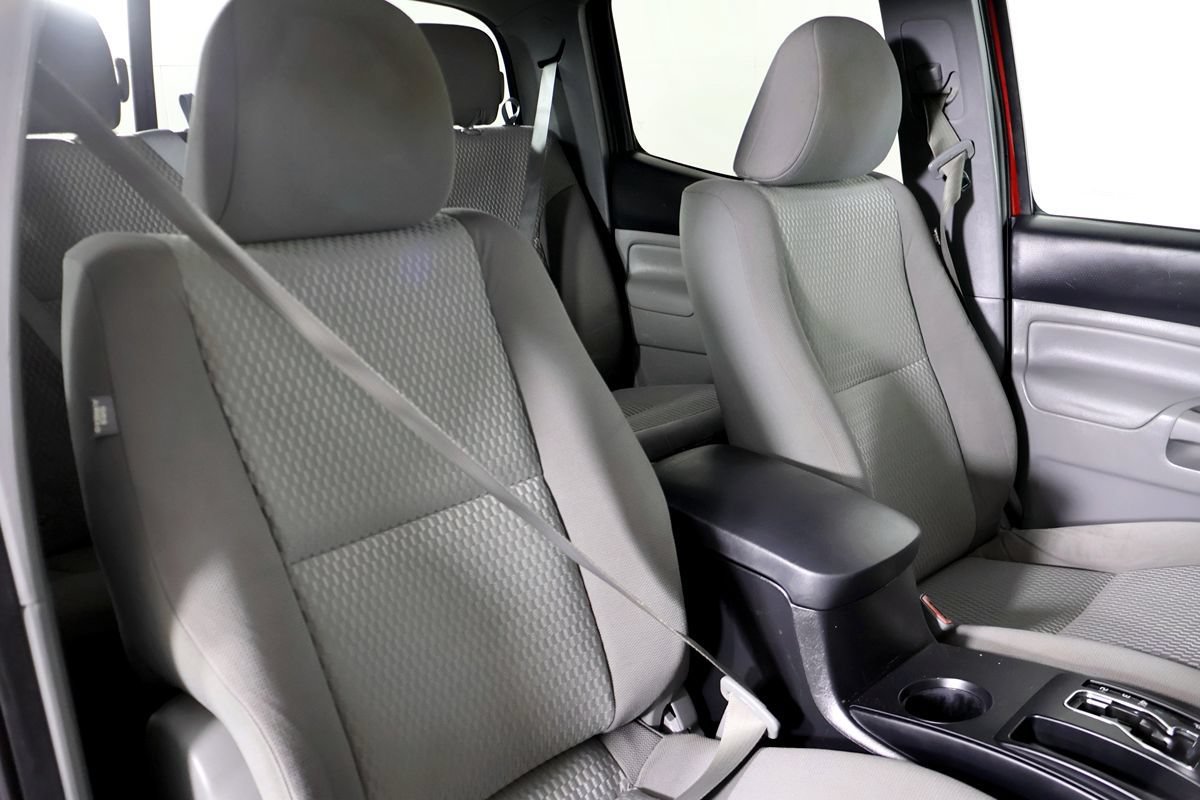 Used 2014 Toyota Tacoma 4x4 Double Cab w/ Convenience Package image 33
