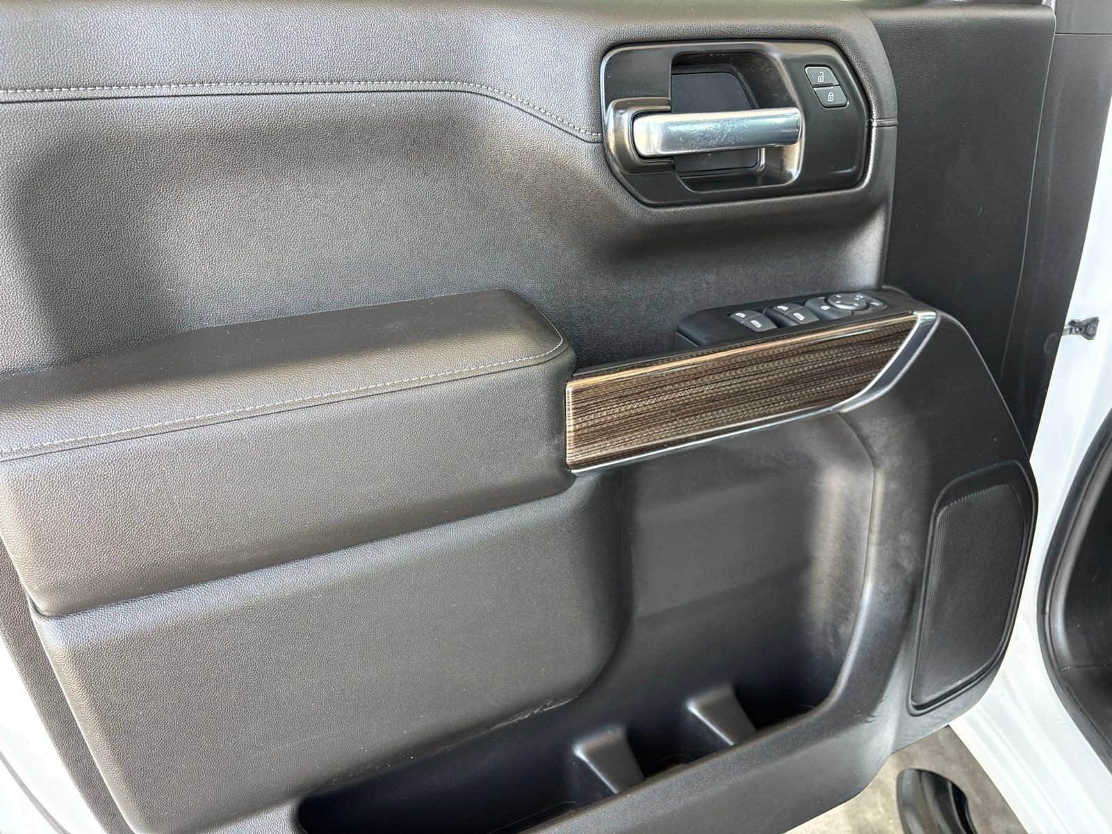 Used 2021 Chevrolet Silverado 1500 LT Trail Boss AWD/4WD image 10