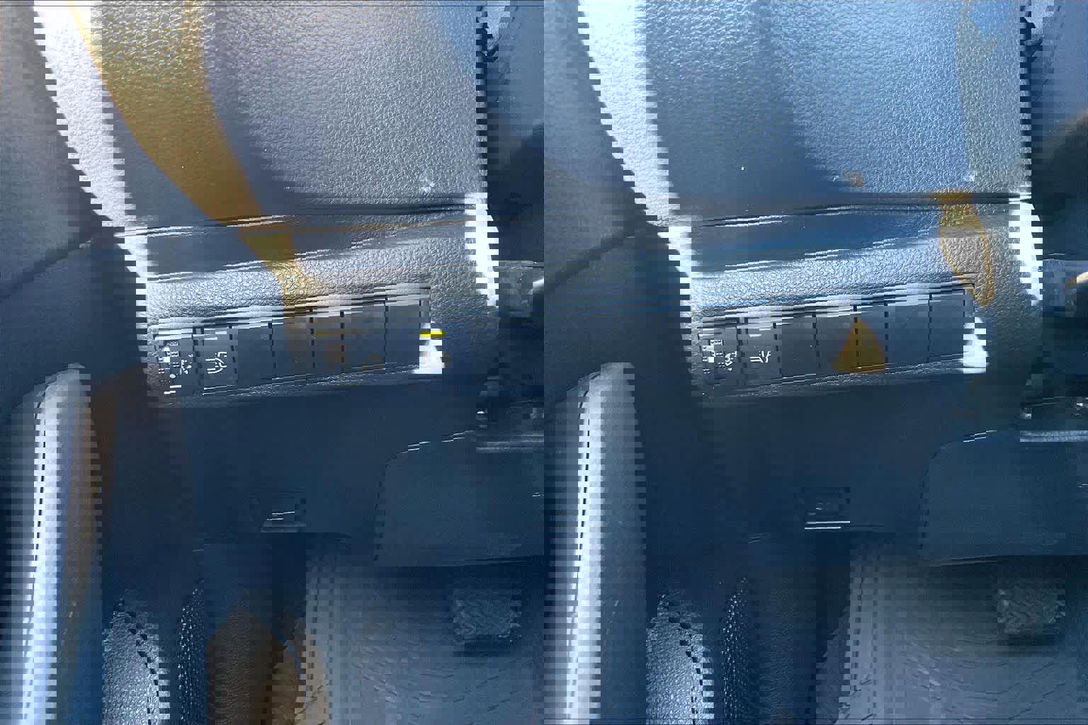 Used 2024 Toyota Corolla LE image 33