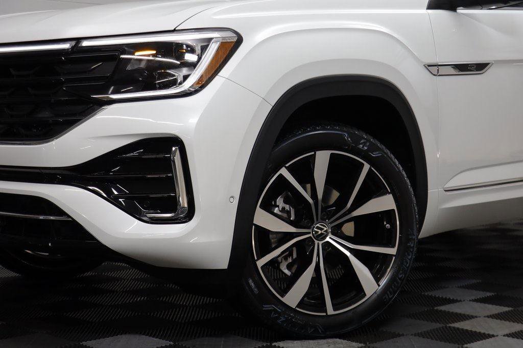New 2026 Volkswagen Atlas SEL Premium R-Line image 3