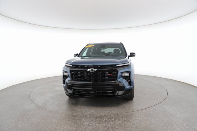 Used 2025 Chevrolet Traverse RS image 31