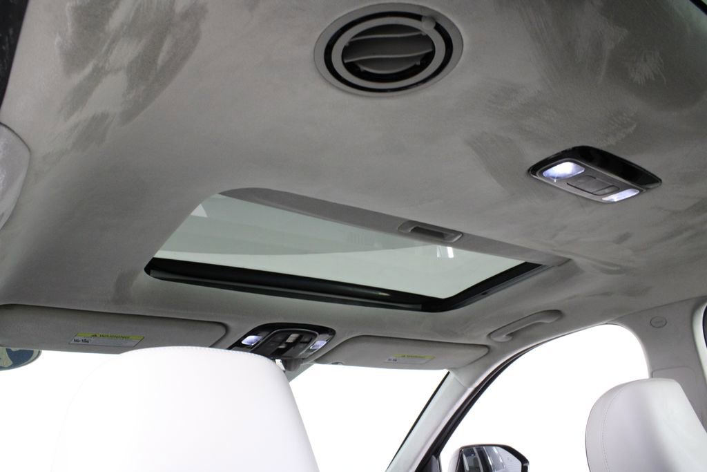 Used 2021 Hyundai Palisade Calligraphy image 25