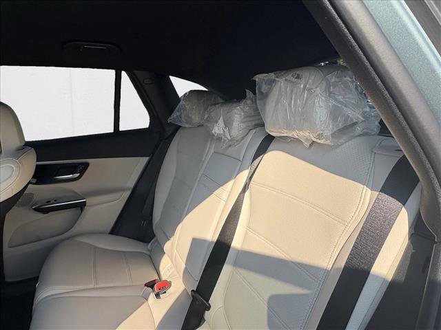 New 2026 Mercedes-Benz GLC 300 image 19