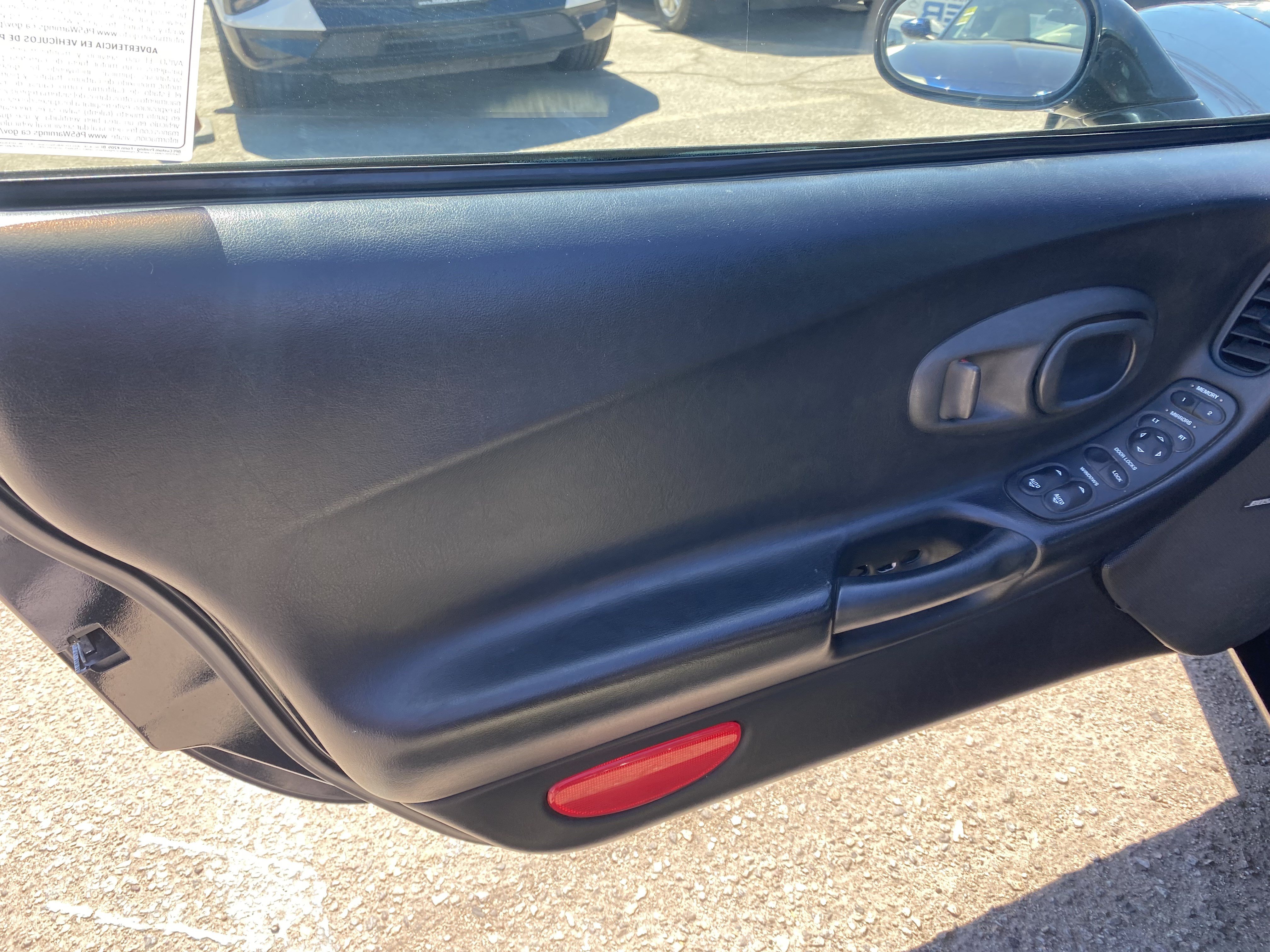 Used 2001 Chevrolet Corvette Convertible w/ Preferred Equipment Group2 RWD image 14