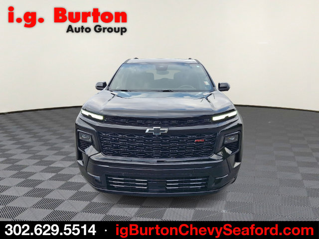 Used 2025 Chevrolet Traverse RS FWD image 2